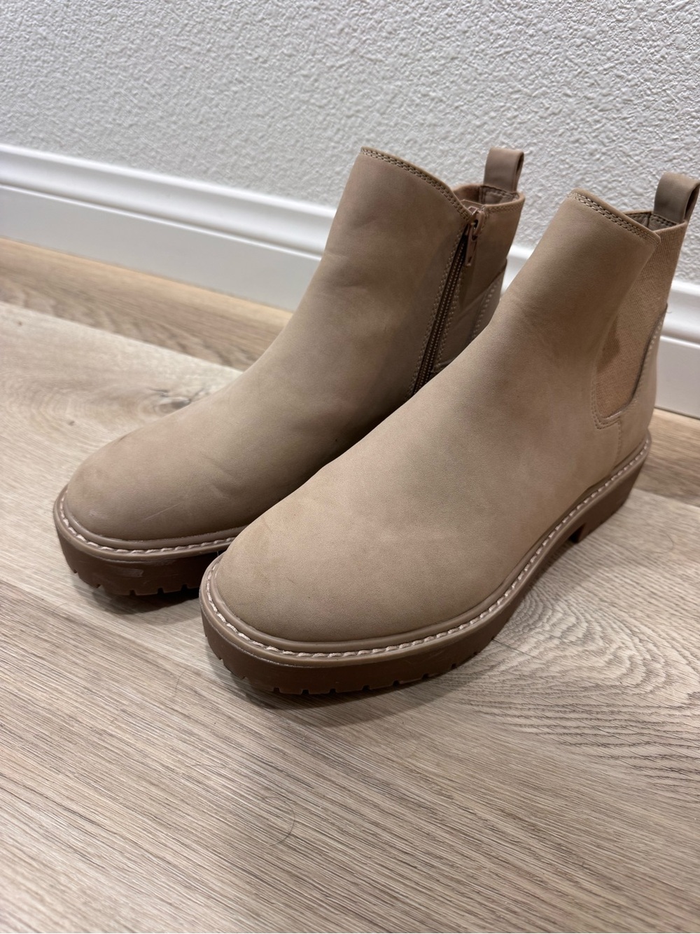 Time and Tru women’s Chukka Boots in Taupe
